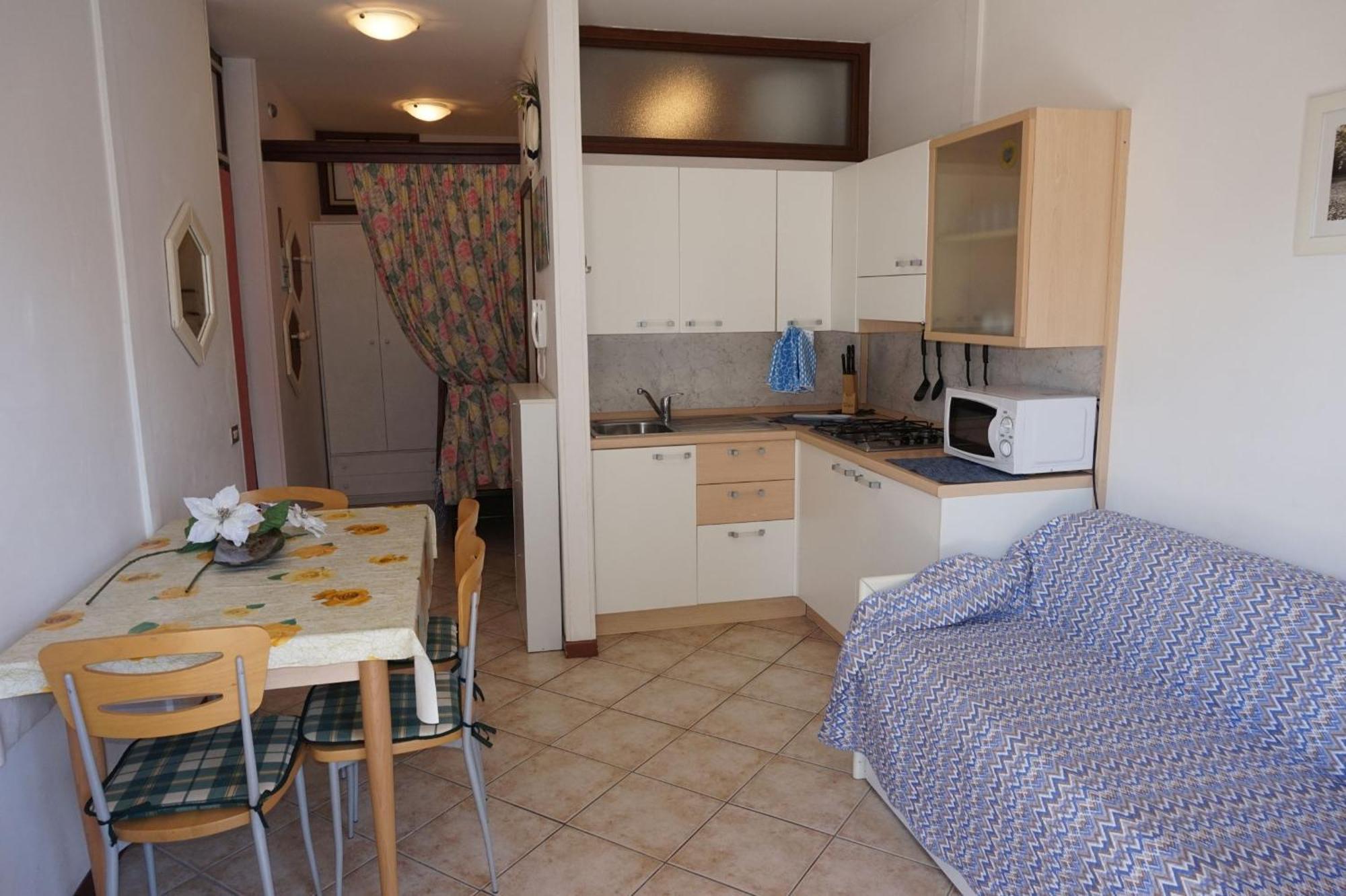 Appartamenti La Torre Lignano Sabbiadoro Kamer foto