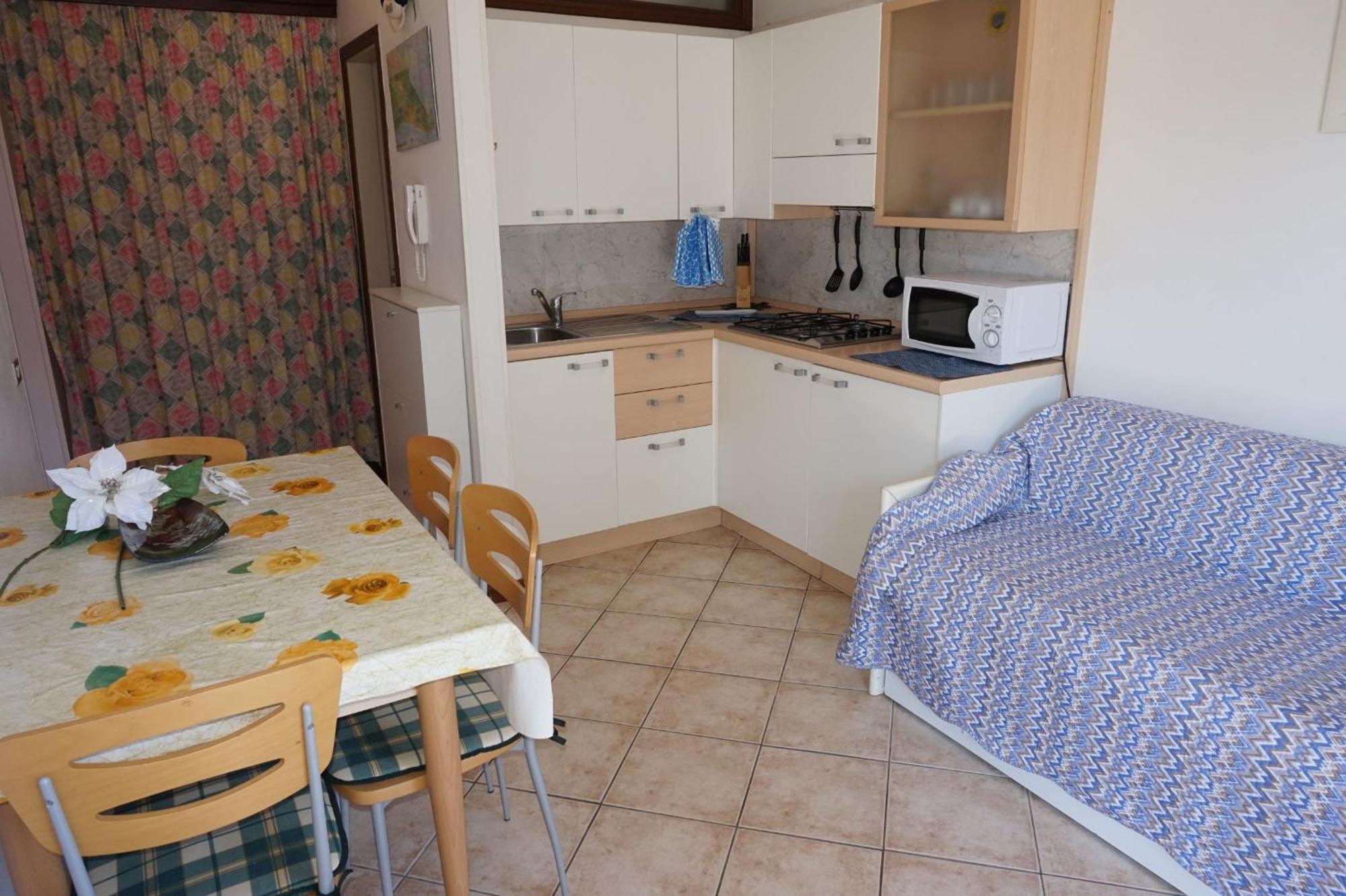 Appartamenti La Torre Lignano Sabbiadoro Kamer foto