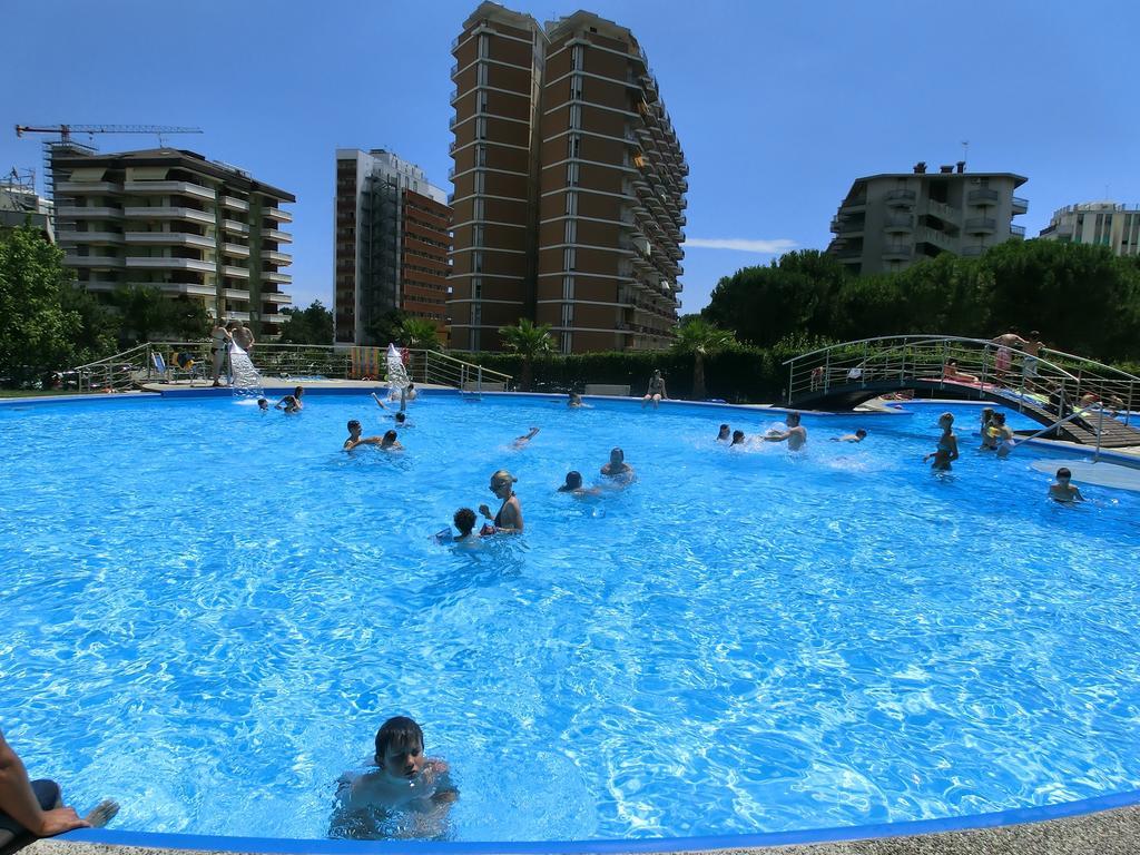 Appartamenti La Torre Lignano Sabbiadoro Buitenkant foto