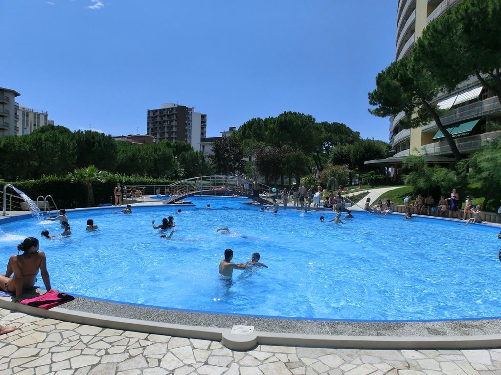 Appartamenti La Torre Lignano Sabbiadoro Buitenkant foto