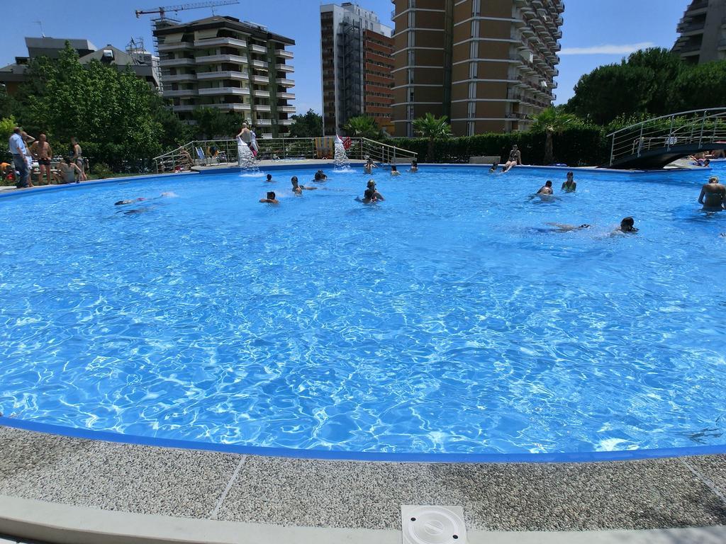 Appartamenti La Torre Lignano Sabbiadoro Buitenkant foto