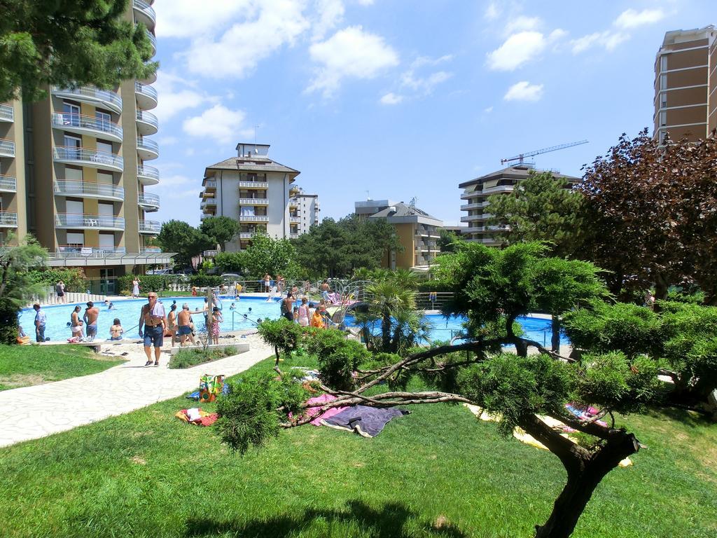 Appartamenti La Torre Lignano Sabbiadoro Buitenkant foto