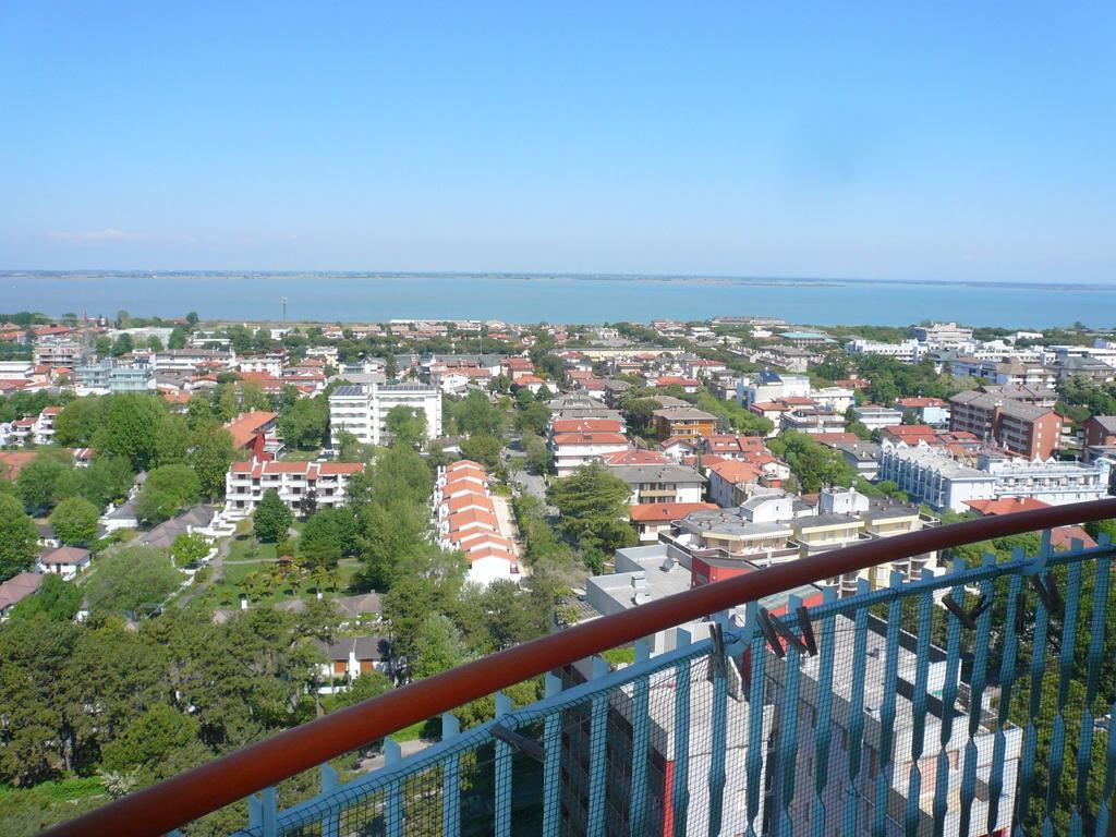 Appartamenti La Torre Lignano Sabbiadoro Buitenkant foto