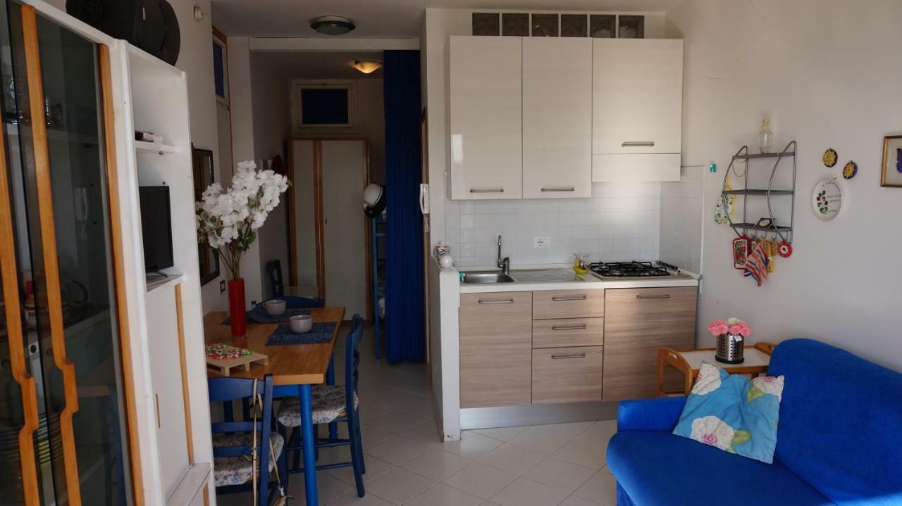 Appartamenti La Torre Lignano Sabbiadoro Kamer foto